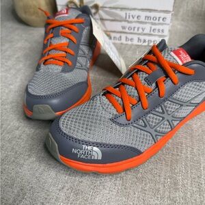 🏃‍♂️ The North Face Boys Ultra Running Shoes Youth Size 5 Grey Orange NWB